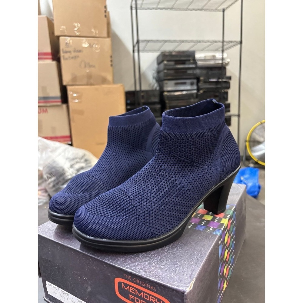 Bernie mev doll navy 6 1/2 - 7